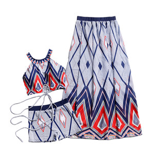 New couple swimsuit female three -piece bites of cute sexy student swimwear seaside beach pants swimwear
