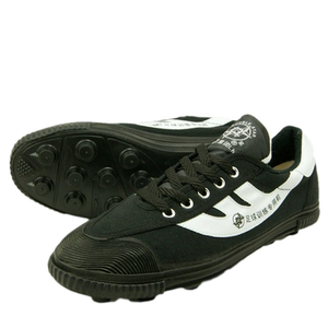 Classic student football shoes men's canvas shoes, deodorant lightweight training shoes gripped crushed nail shoes black free shipping
