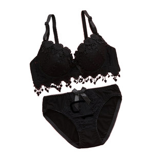 Underwear female large size thickened essay Japanese girl student gathered bra and lace sexy cute setting pair of milk