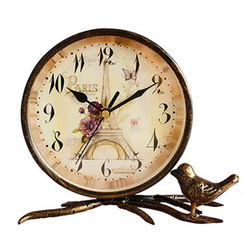 European Pastoral Silent Table Clock Bedroom Living Room Clock Ornaments Small Iron Clock Table Clock Table Clock Clock