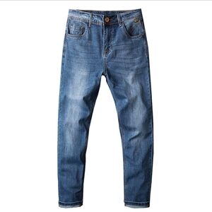 
Stylish, new, quality, trendy, fashionable, wear-resistant, European and American Harlan handsome men born in the 90s, tapered denim men's pants