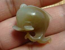 Украшения на шею 青海玉（老糖玉）---- 连年有鱼挂件----4#。