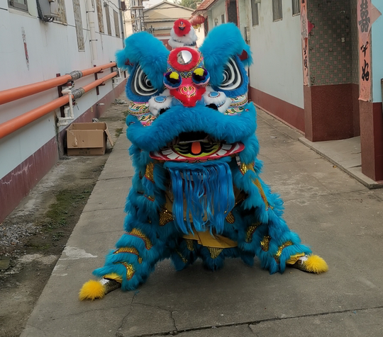 獅子舞 - 南方獅子舞 - 佛山獅子舞 - 本場広東獅子舞 - 竹編み - オーストラリアンウール獅子舞 - 青城飛紅