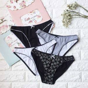 3 pieces of pure cotton foreign trade export French pants printed medium low waist bag hip students all cotton antibacterial triangle panties
