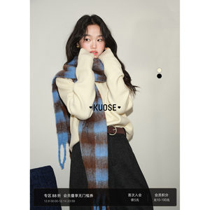 
Wide white velvet half-turtleneck sweater and sweater with 25 autumn and winter new women's black bottoming shirt top