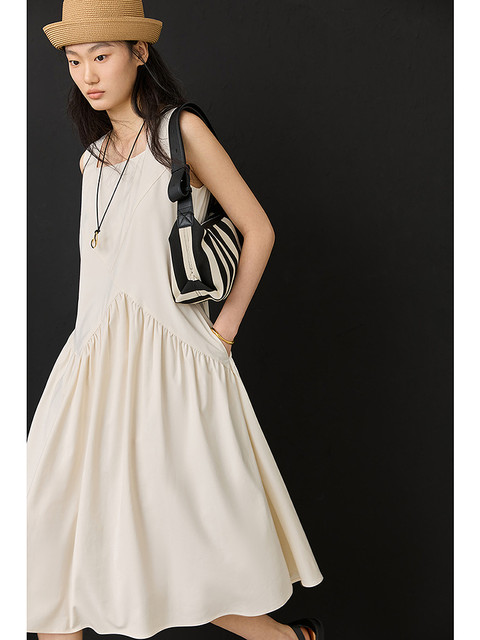 Little black skirt LILY2025 spring new style design sense French square collar deconstruction waist vest dress for women