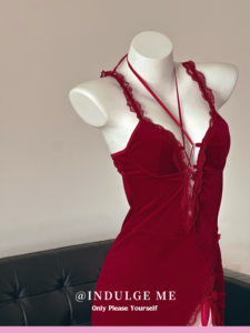 
indulgeme Moulin Mofang* European and American suspender pajamas Female velvet burgundy sexy tight hip skirt nightgown nightgown