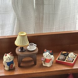 Peaceful Times Bring Good Fortune: Lucky Cat Series Resin Small Ornaments, Cute Cartoon Cats for Home Blessing and Decoration