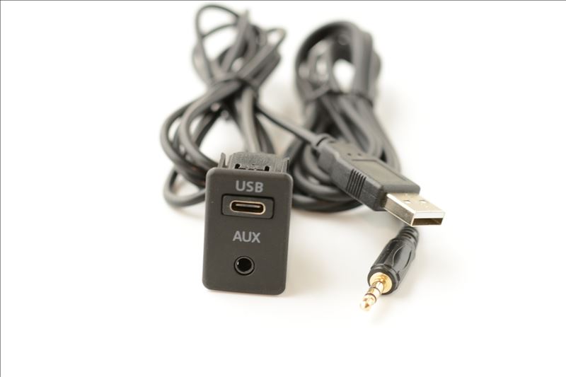 USB-TAPYC  +  ̽ AUX  Է 3.5- ߰ϱ  پ   մϴ.