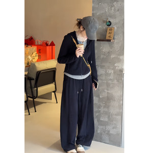 
Korean early autumn outfit, a complete set of casual sports suits, hooded fake two-piece tops, coats, wide-leg pants, two-piece sets