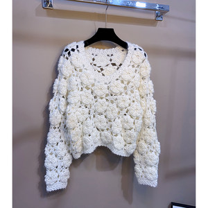 Purely handmade crochet white three-dimensional rose flower sweater women's pullover V-neck wool sweater long-sleeved top spring and autumn