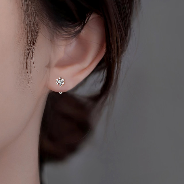 Miss Z 999 foot silver snowflake earrings for women light luxury niche design earrings for women 2025 new hot accessories