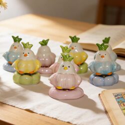 Jingdezhen Ceramic Garlic Bird Rotating Ornament Cute Living Room Office Desktop Decoration Creative Birthday Gift Duck