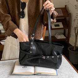 Niche Design Korean Style Underarm Bag, New Autumn and Winter Large-Capacity Versatile Tote Bag, Motorcycle Style Shoulder Bag for Women