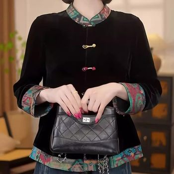 
New Chinese style national style velvet jacket for women 2025 new spring and autumn buckle top mother's style fashionable age-reducing shirt trend