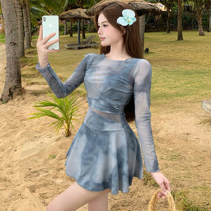 
Women's 2025 summer new high-end steel support one-piece slimming belly conservative skirt style beautiful beach two-piece set