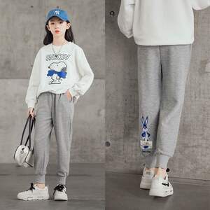 
Children's sports pants with leggings for autumn and winter, new loose sweatpants for middle-aged and older children, girls' outdoor casual pants