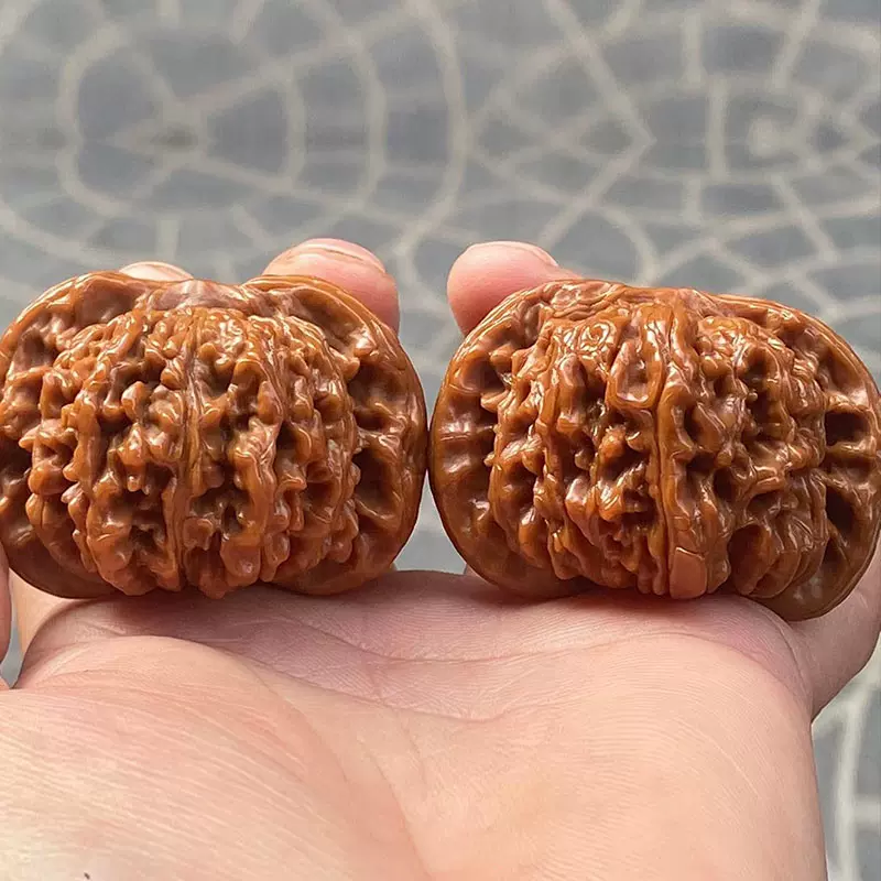 文玩堂：高級品LV「驢打滾獅子頭」胡桃 文玩堂：高級品LV「驢打滾