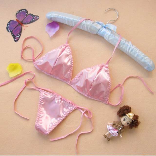 Internet celebrity three-point underwear bra set seductive thong women's lace-up halter neck bikini traceless t-trousers hot