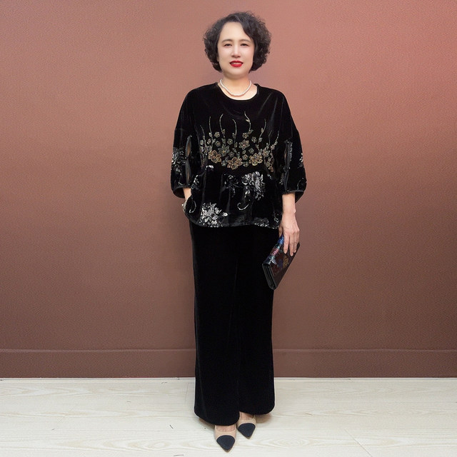 High-end velvet diamond shirt in autumn new large size belly-covering and slimming fashionable base shirt wide-leg pants age-reducing suit