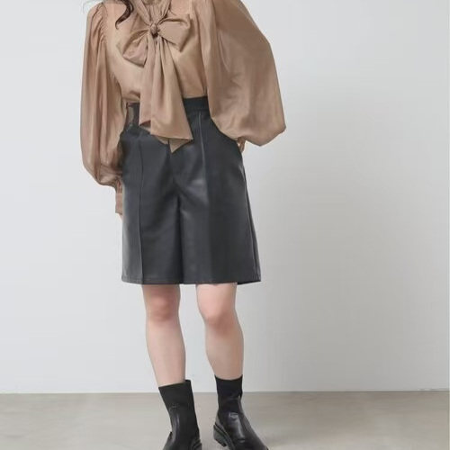 
Daily single spring and autumn new style fashionable casual and versatile half elastic waist-shaped leather pants shorts for women 28981