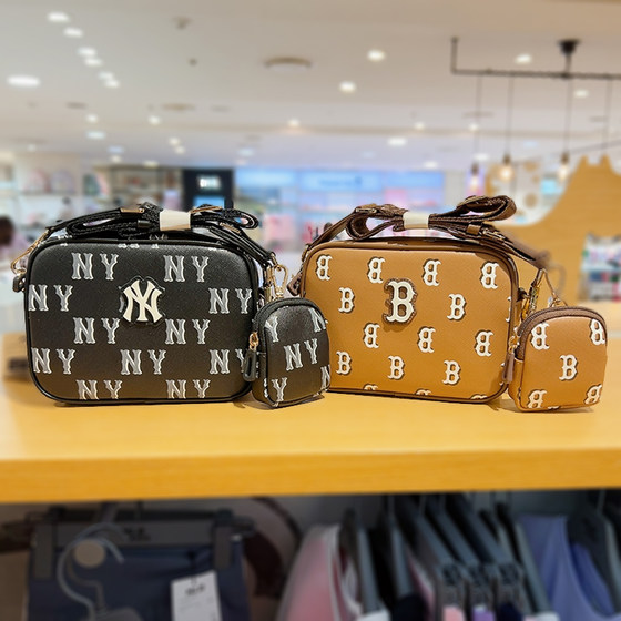 24 new MLB crossbody bag for boys and girls NY retro old flower full print shoulder bag casual bag 7ACRM084N