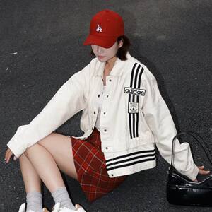 
Adidas Clover Women's 2026 Spring Detachable Short Denim Jacket JD5617