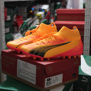 
PUMA/Puma Men's ULTRA PRO MG Sub-High-end Short-Spike Artificial Sports Football Shoes 107752 03