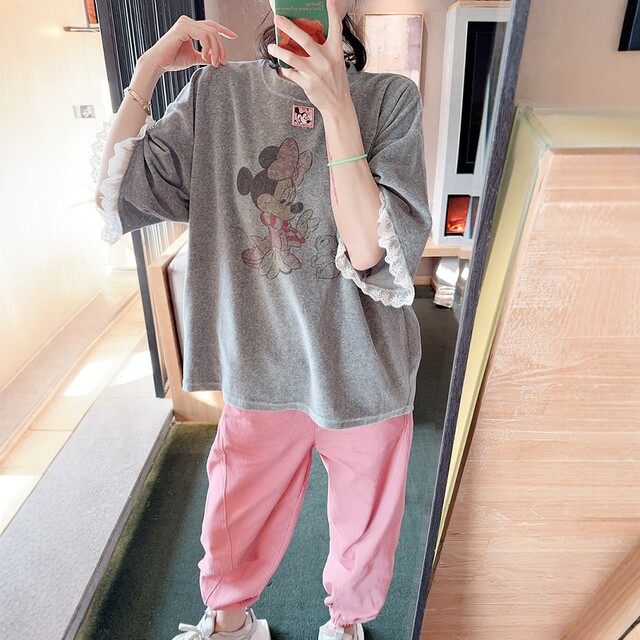 AMYOYOJA Spring New Style Korean Lace Cuff Cartoon Printed Velvet Fabric Round Neck Three-quarter Sleeve T-Shirt for Women
