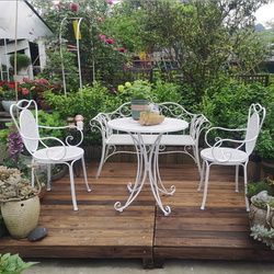Outdoor Garden French-Style Wrought Iron Table and Chairs, Open-Air Retro Outdoor Courtyard Leisure Creative Three-Piece Set Combination Table and Chairs