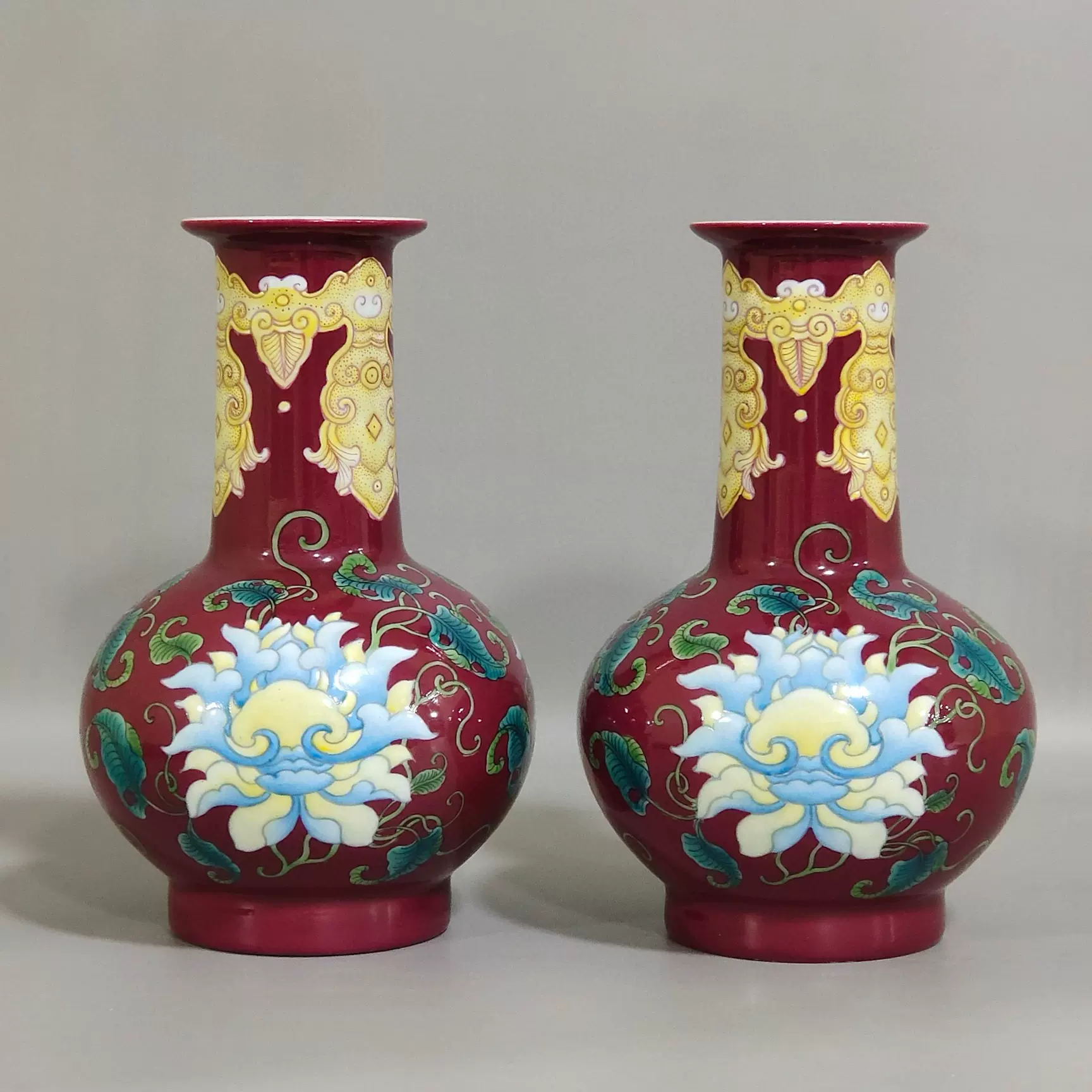 旧家蔵出『清 黄地墨彩海水祥雲龍紋梅瓶 乾隆年製