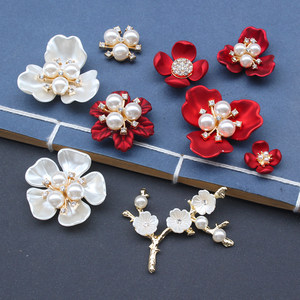 Handmade DIY jewelry accessories, festive petals, head jewelry, clothing, head jewelry, hair bun material, imitation pearl rhinestone flower heart
