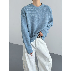 
Autumn and winter Korean style high-end retro contrast color lazy style blue sweater men's loose round neck pullover sweater trendy