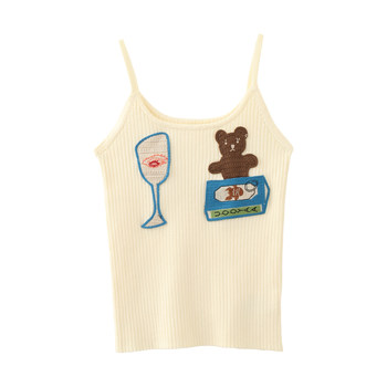 
MMC fun and personalized cartoon embroidery knitted suspender vest makes you look slim and elegant inside and outside wearing niche design for women