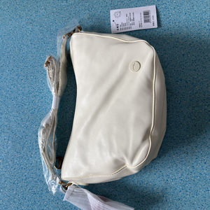 
Anta genuine mobile phone bag for women crossbody bag lightweight mini fashion mobile phone bag 192428129