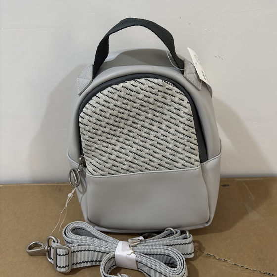 
Anta backpack sports schoolbag student commuting versatile casual lightweight computer backpack 192428127