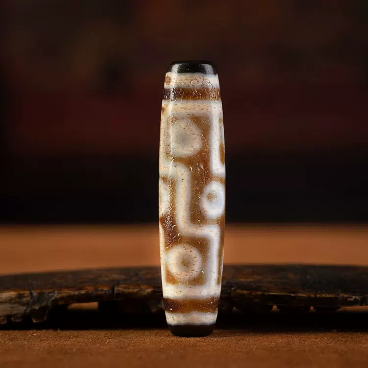 メルカリ史上最強‼️No.1‼️サイクロプス白天眼水晶と九眼頁岩石天珠の