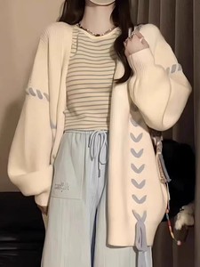 Large -size American retro soft glutinous sweater female spring autumn and winter loose laziness, love strap design feel cardigan jacket
