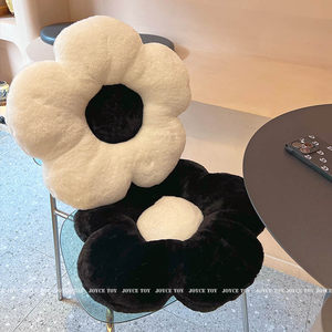 Plush flowers, cushion fart cushion sofa bakedow bedroom Black and white pillow office chair cushion leaning on a colorful back
