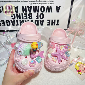 
2026 fashionable children's slippers for girls, mermaid girls' clogs, new style women's summer outer wear with skirts
