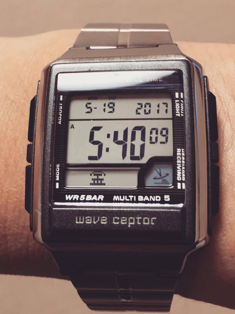 Casio 五局电波复古风格电子手表
