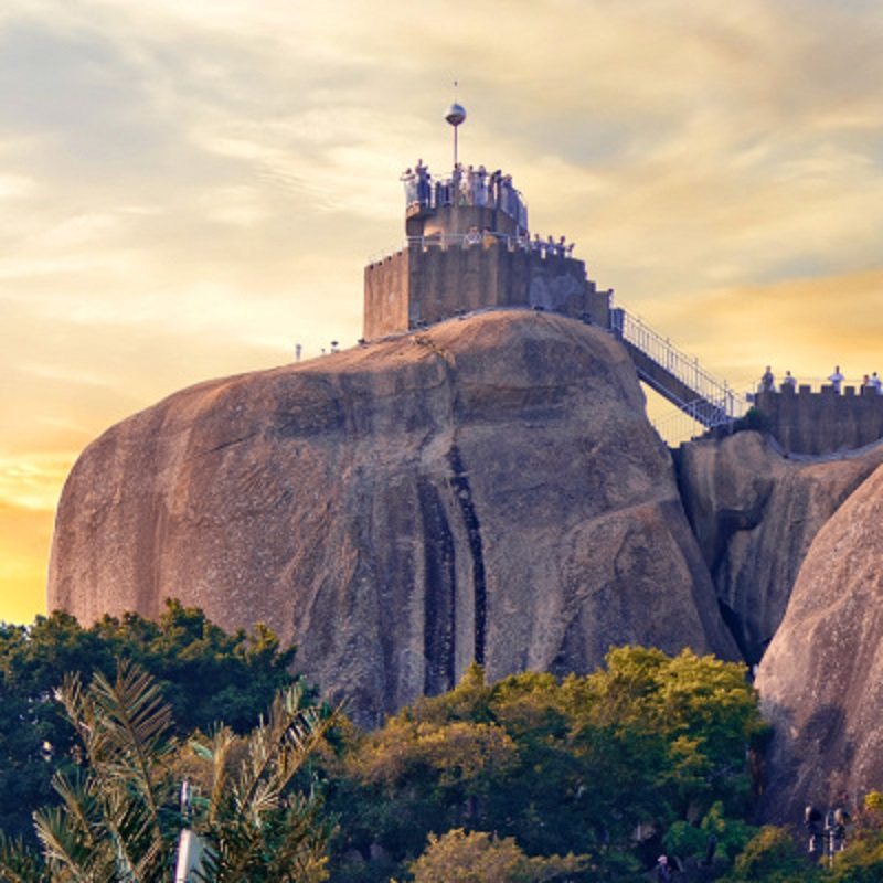 厦门鼓浪屿、菽庄花园、环岛路、沙坡尾、曾厝垵、帆船出海2天1晚