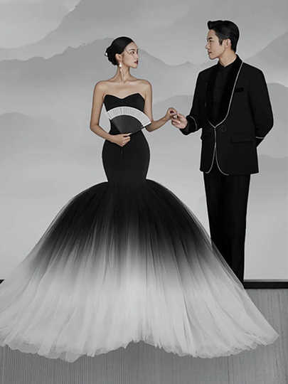korean black wedding dress Modern wedding Hanboks are embracing a bold and daring color: black.   This provocative choice is redefining elegance and style.  Imagine  walking down the aisle in a stunning black Hanbok, turning