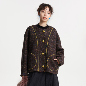 
MOVEUP Fantasy Walk 2025 Winter New Style.FUN Series Pocket Covered Cloth Edge Color Point Short Woolen Jacket for Women