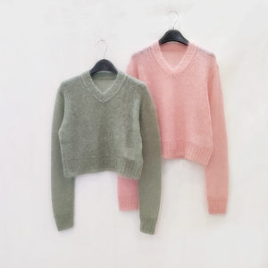 Chun Yuan Exit Mod. Sea Sea fluffy soft, glutinous lightweight sweater V -neck short knit sweater sweater female
