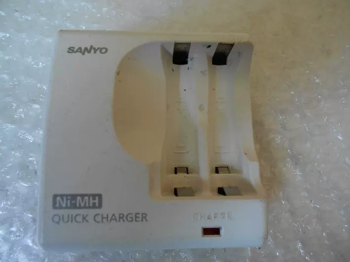 原裝SANYO/三洋5號7號電池智能充電器NC-MDR02-Taobao