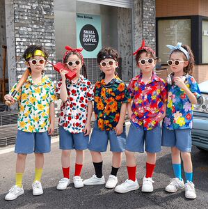 
Children's Cheerleading Performance Costumes for Kindergarten Primary School Students Retro Floral Shirts Post-8090s Nostalgic Hong Kong Style Clothing