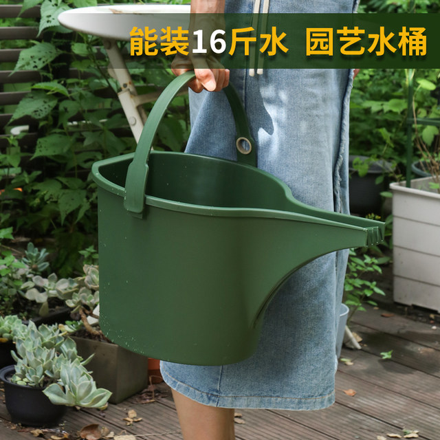 Old flower farmer gardening bucket thickened resin plastic flower watering bucket 8L household portable watering kettle sprinkler kettle tip bucket