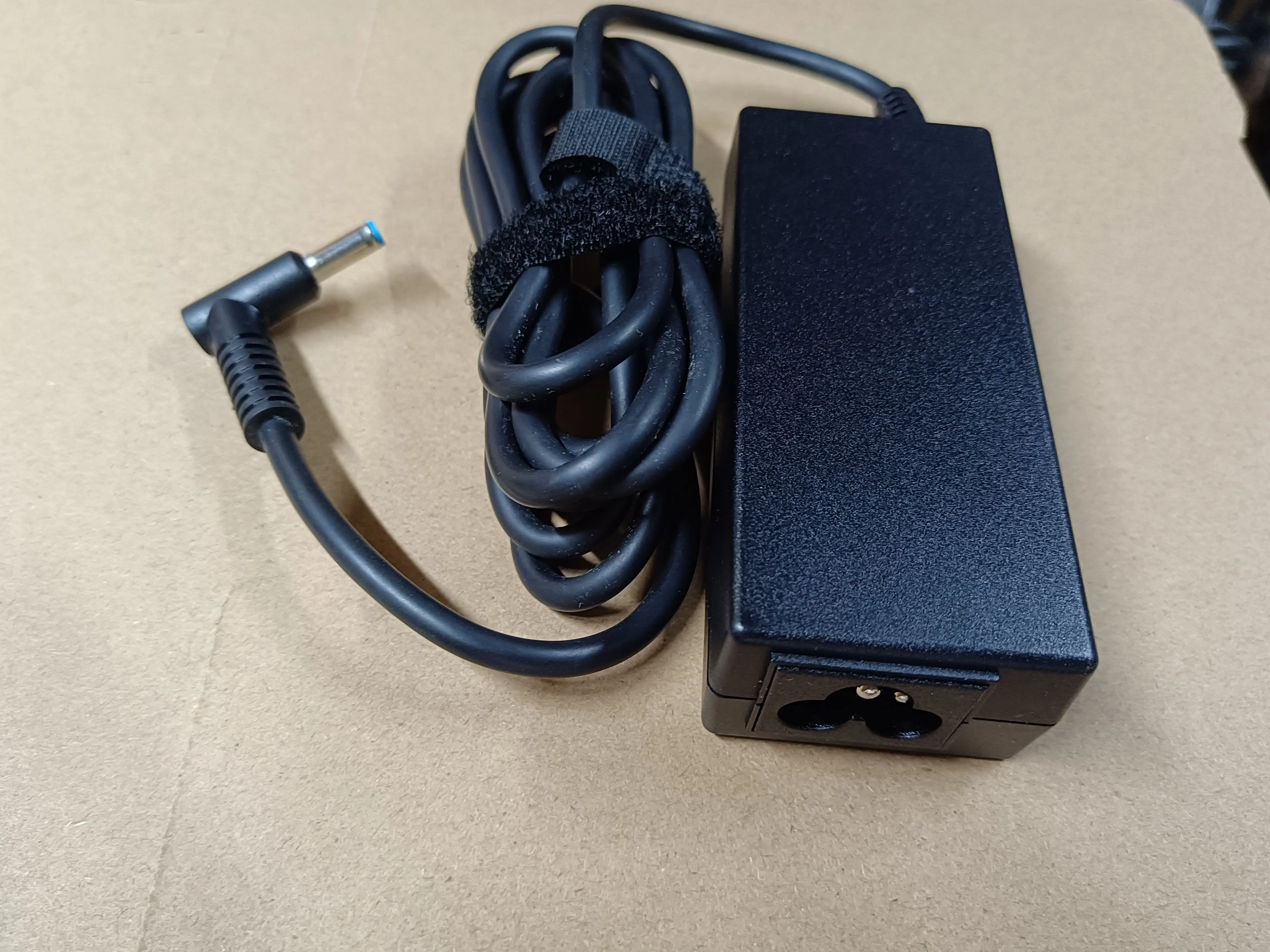 la15电源适配线hsn-112c笔记本充电变压器19.5v2