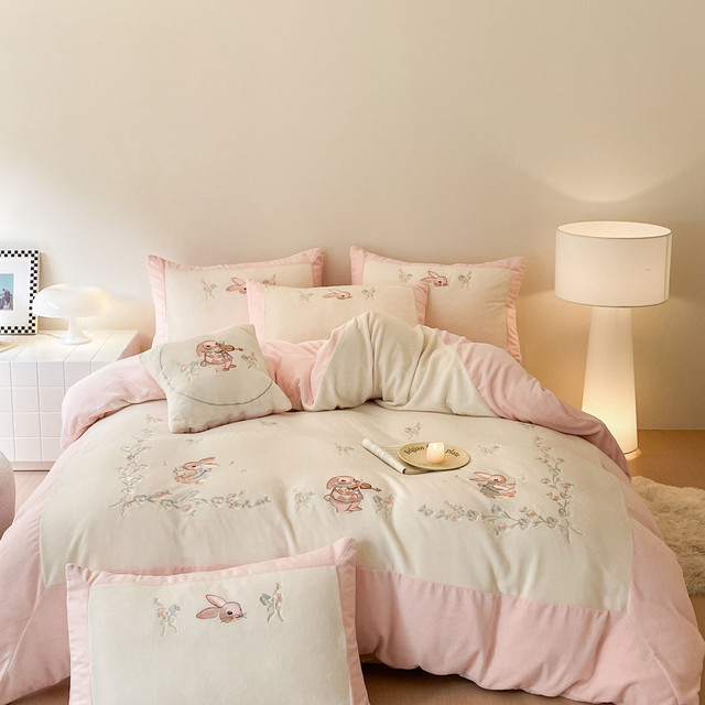 Category A maternal and infant grade milk velvet four-piece set girly heart thickened baby velvet bed sheet quilt cover three-piece set children winter 4